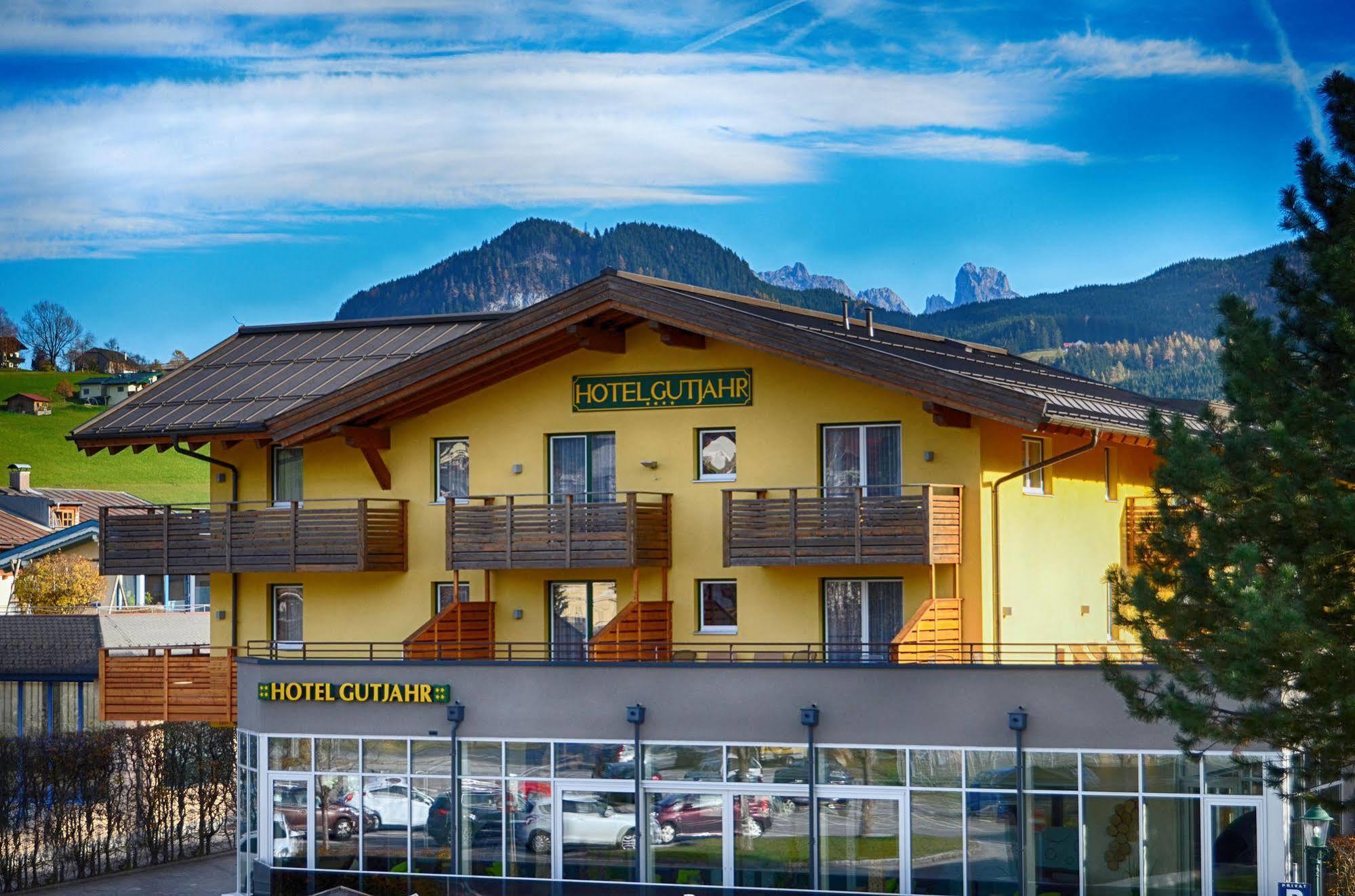 Aktiv- Und Wellnesshotel Gutjahr Abtenau Eksteriør bilde